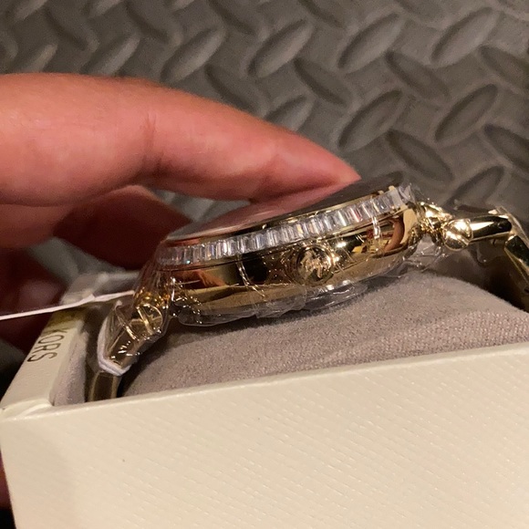 NWT Michael kors gold MK5989 watch - Picture 6 of 7